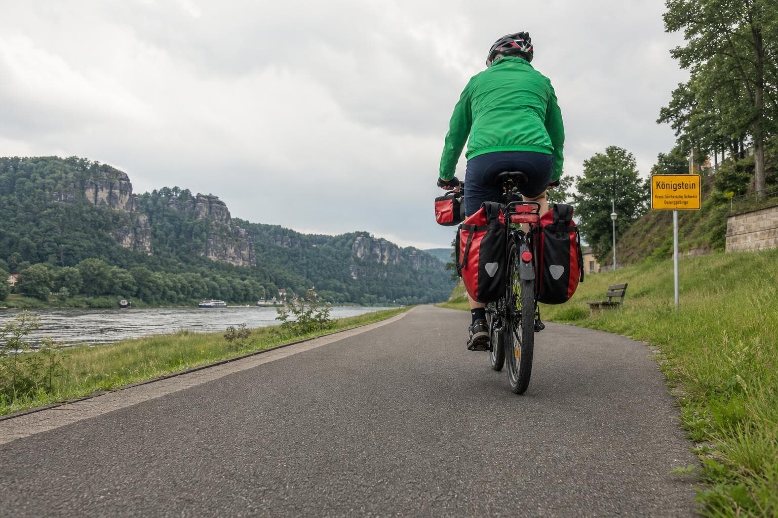 Radreise an der Elbe von Dresden nach Magdeburg — 9 Tage